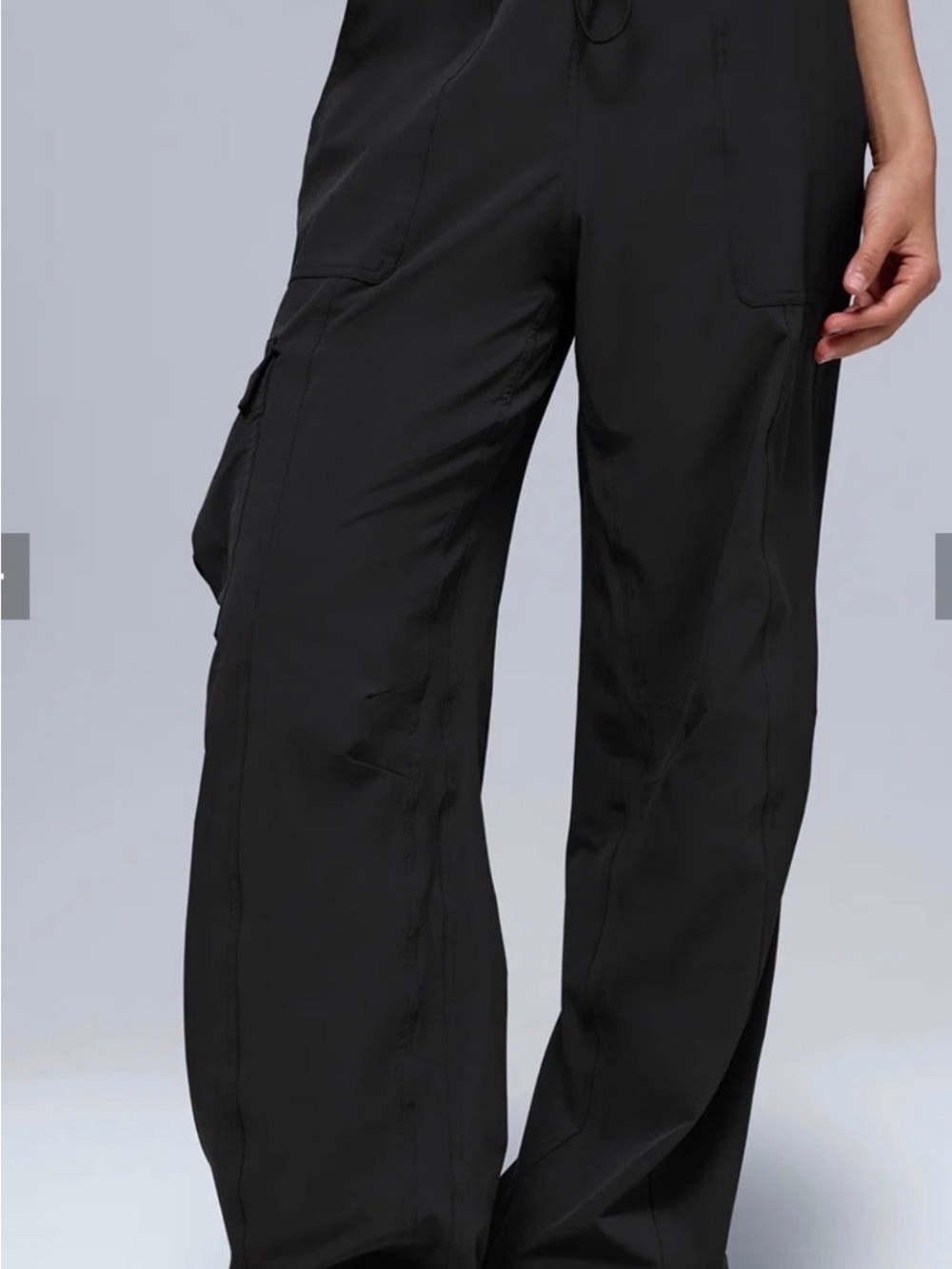 Alo Yoga Low Rise Megastar Cargo Pants Black Women’s Size L Bungee Wide Leg